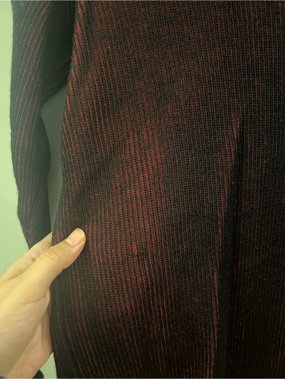 NWT Kenneth Cole Awareness Sweater Crew Neck Men's Slim Fit Medium Red Black